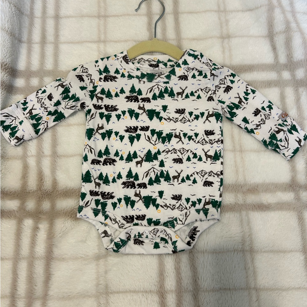 Baby boys size 3 month Carhartt long sleeve onesie.